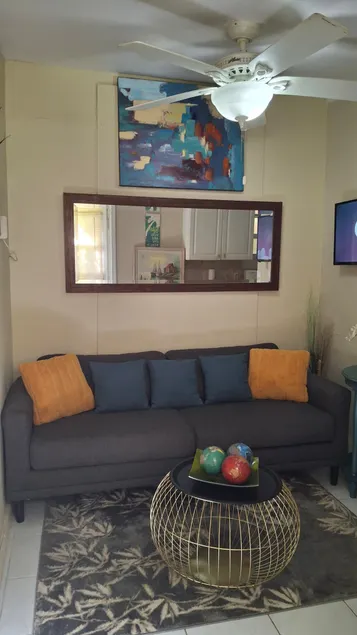 2 Seabreeze Gardens Sth Sound GT 5 min walk> Beach - Image 1