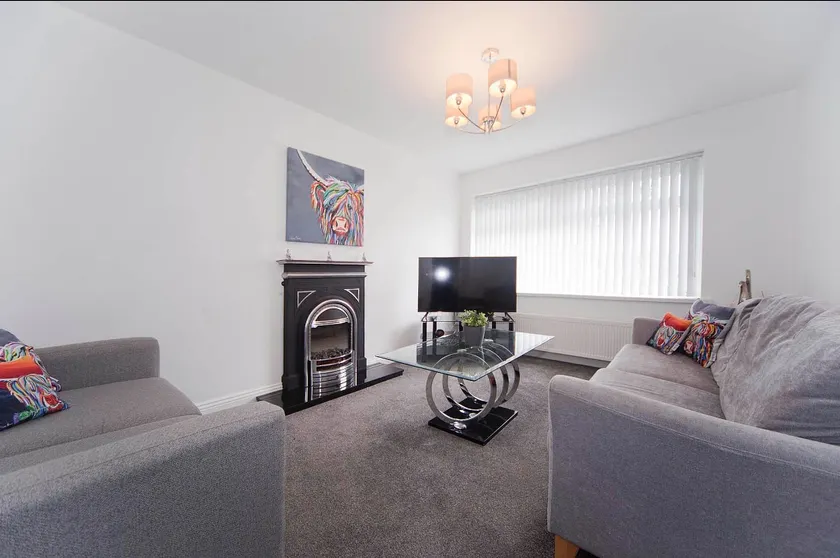 Belmont Budget Apartment - Image 1