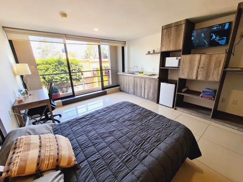 S08 Master Suite 2 min from TEC | Wifi + Balcony - Image 1