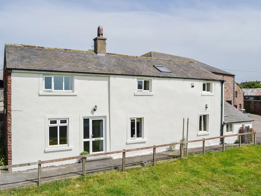 Farm Cottage - Image 1