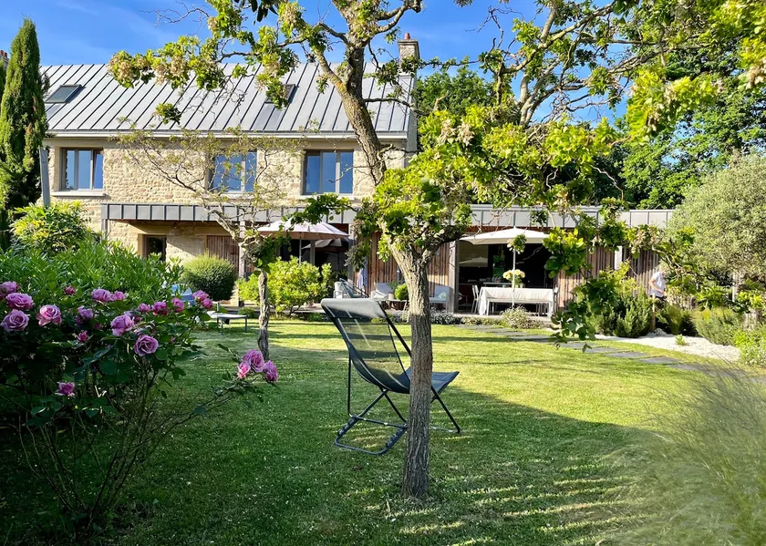 Large house, 5 min walk to the sea - Image 1