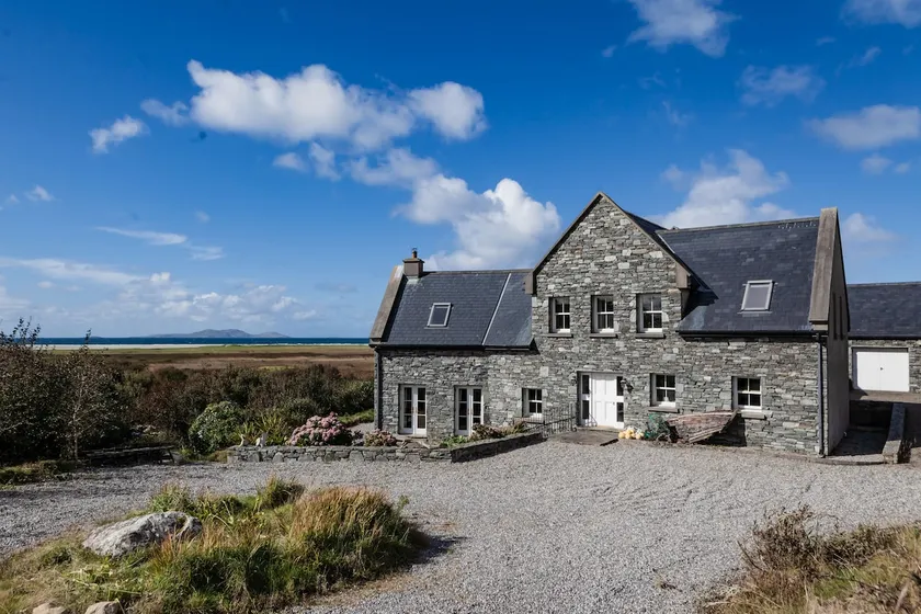 Magnificent house on the West Coast of Ireland - Image 1