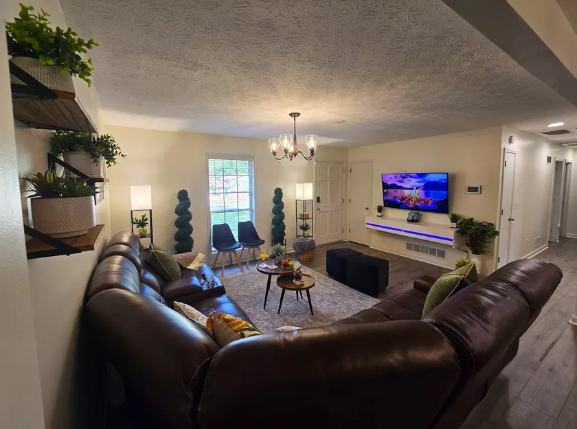 Peaceful, Spacious, Private Home - Image 1
