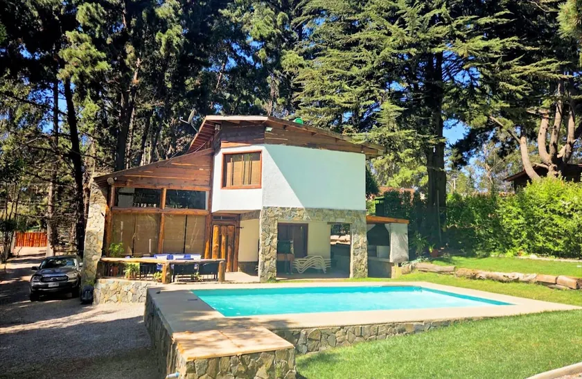Rustic house - Image 1