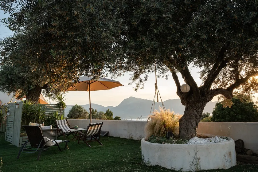 Dáphne Village House /between Methana & Poros - Image 1