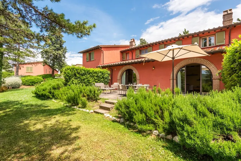 Familienfreundliches großzügiges Ferienhaus mit Terrasse, Grill und Garten | Naturblick | Haustiere sind willkommen - Image 1
