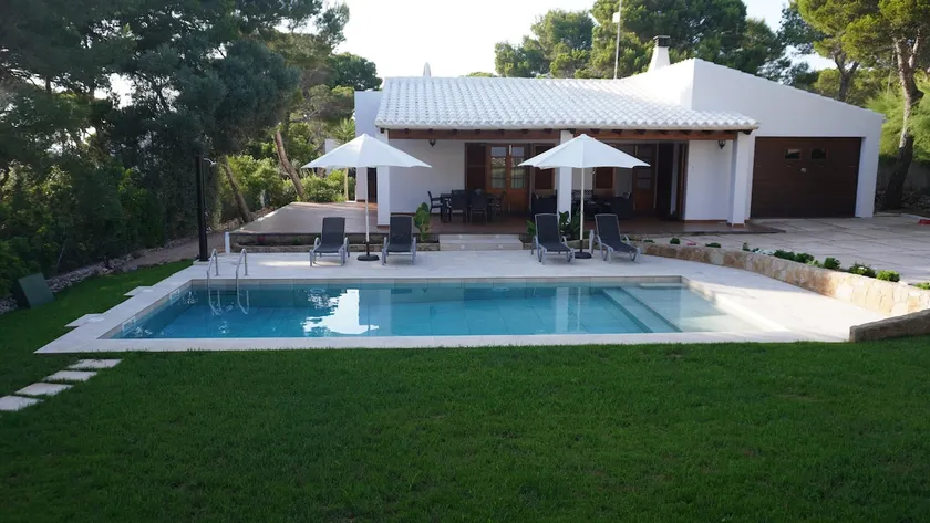 Large and cozy villa - Image 1