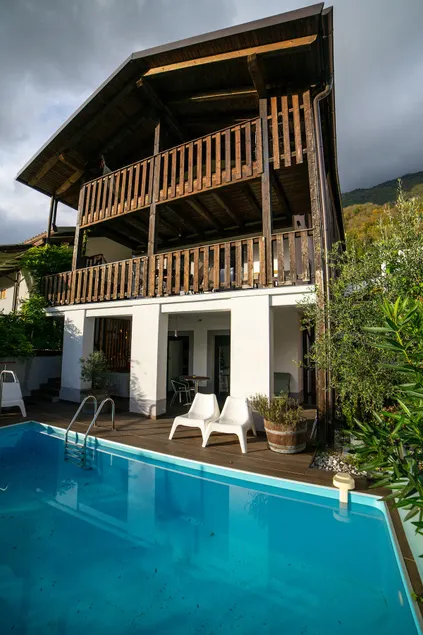 Hans House - Image 1