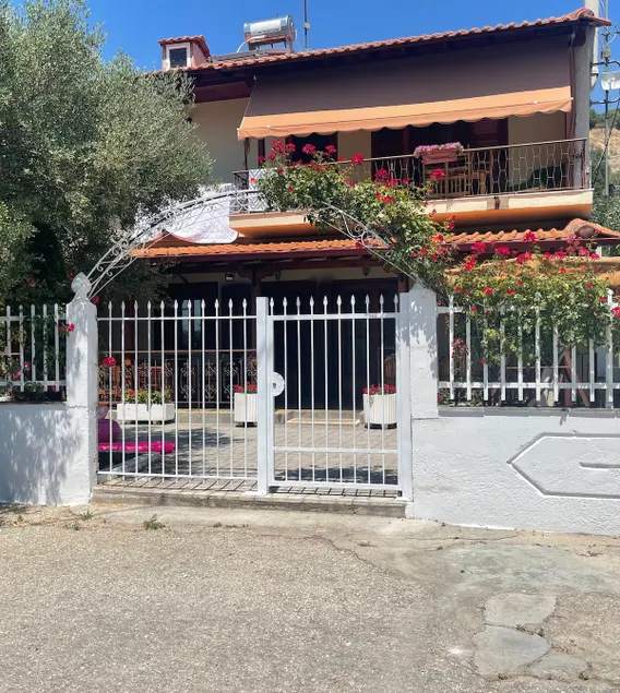 House by the sea, near Asprovalta - Image 1