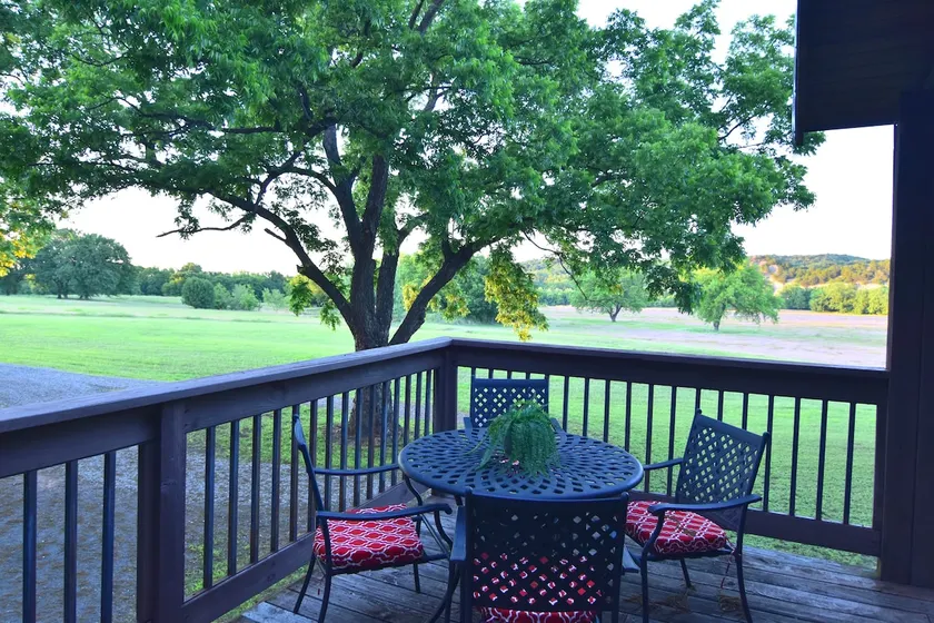 Enchanting View Cabin-3.5 miles to Turner Falls! - Image 1