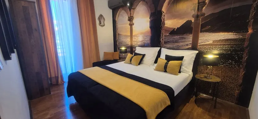 Split Luxury Oasis - Image 1