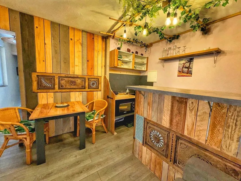 L'Etang d'Anty: The Beautiful Escape... Unusual Furnished - Image 1