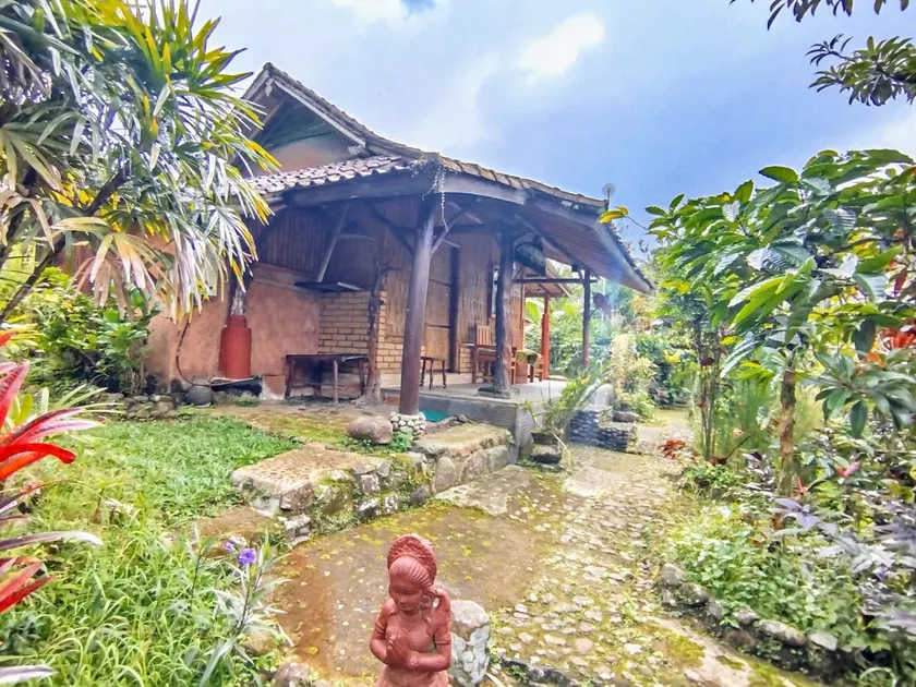 Batukaru Farmstay - Image 1