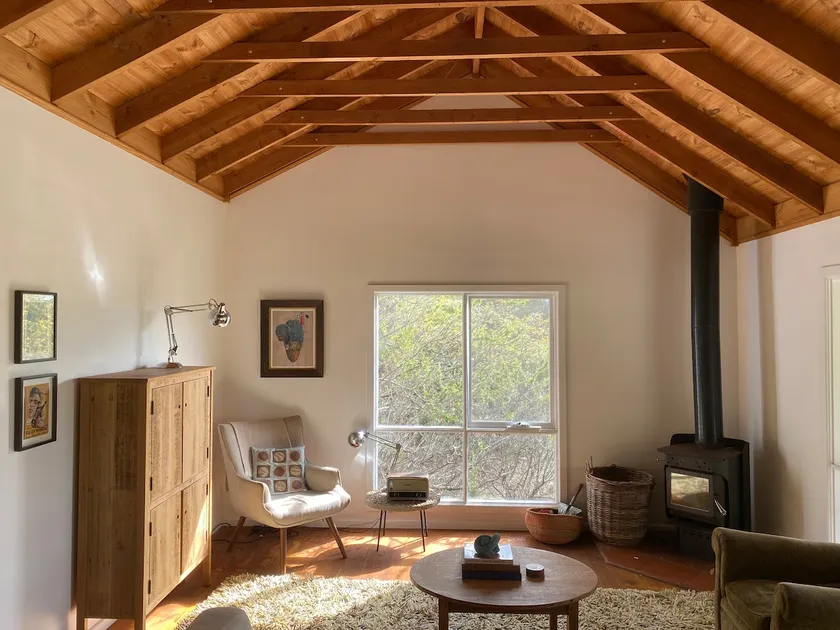Wild Duck Cabin. Secluded country style. - Image 1