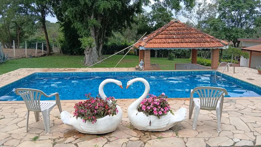 Charming farmhouse - Image 1