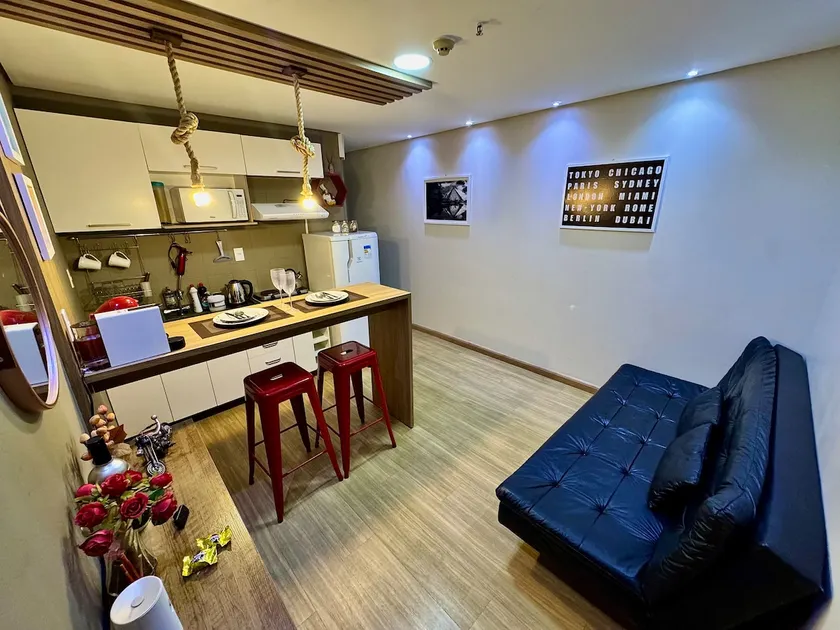 Flat with Air Conditioning, Garage and Fast Wi-Fi Near the Subway - Image 1