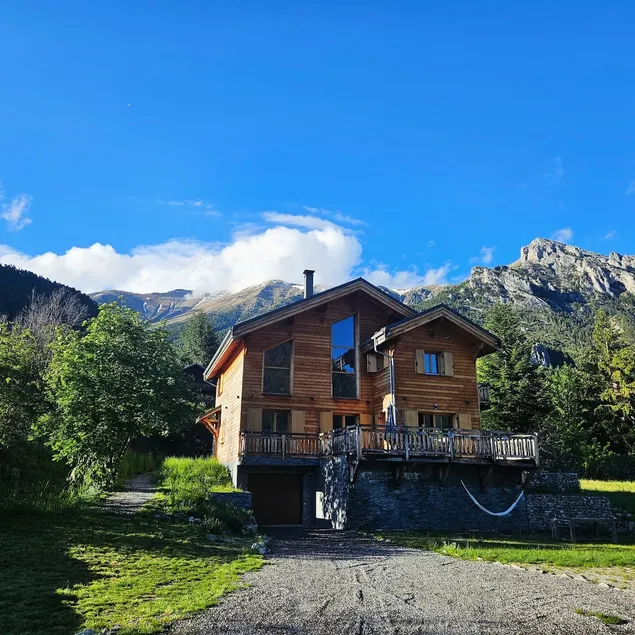 Chalet Renaissance - Image 1