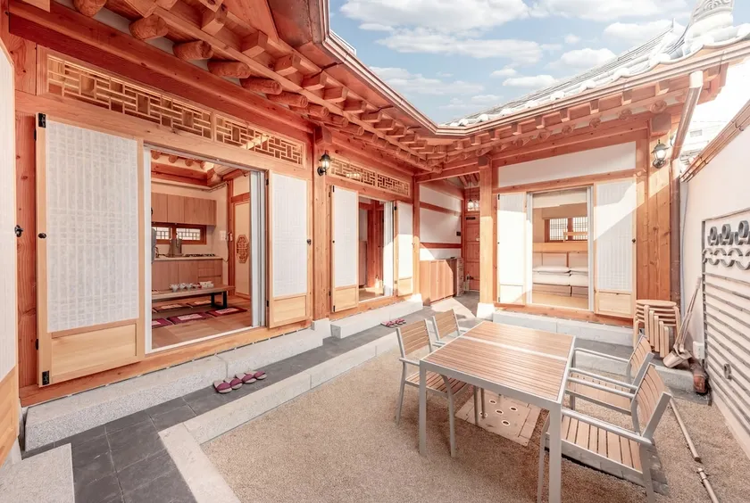 NEW Beautiful Korean HANOK by the Palace 5BR+4BTH - Image 1