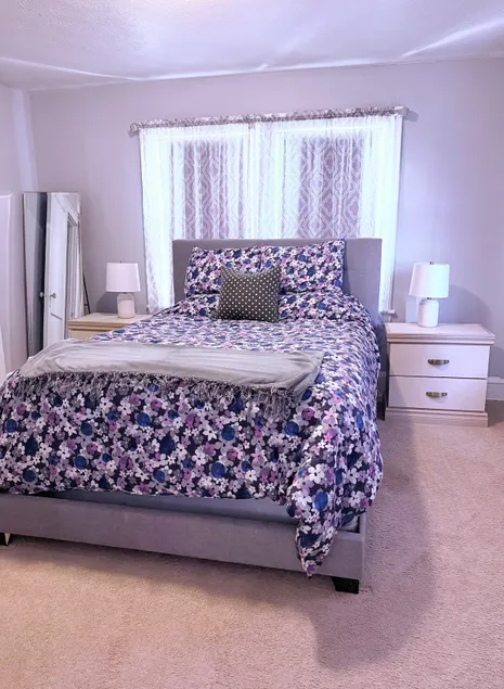 Quaint apartment #1 in the heart of Firestone Park - Image 1