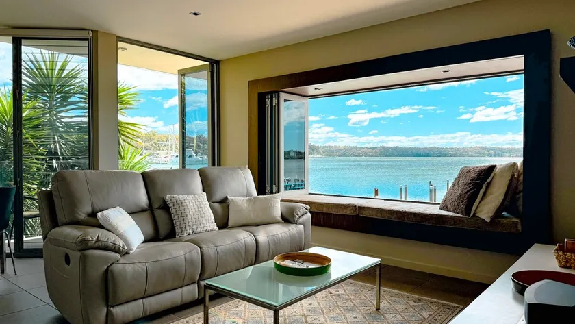 A Window on the Bay: un espacioso y confortable apartamento boutique con frente de agua absoluto - Image 1