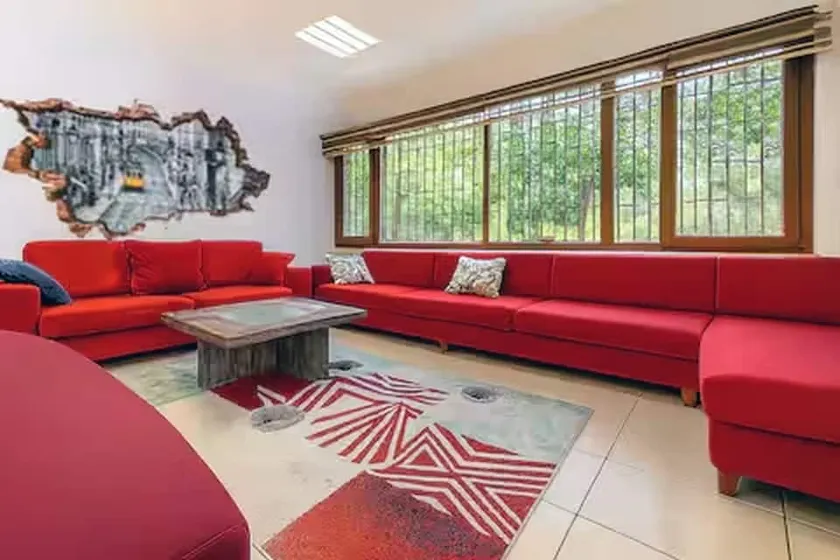 Ground Floor Apartment with Luxury Garden in Ankara - Image 1