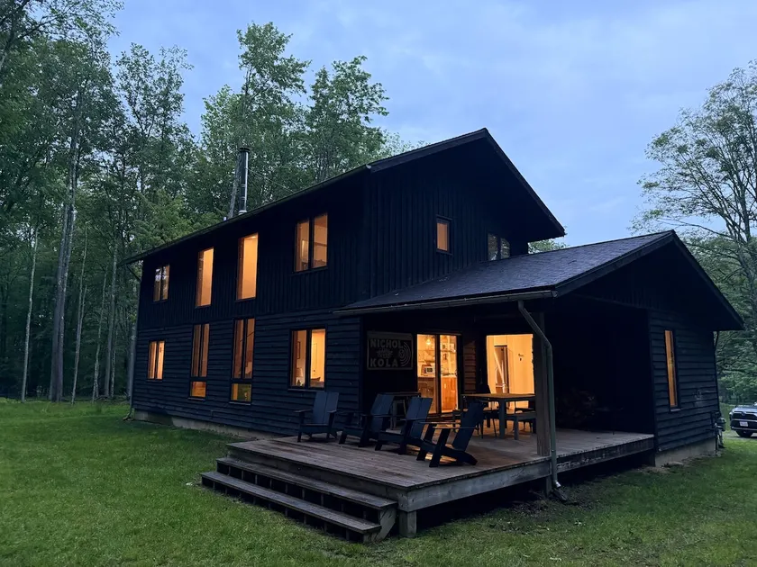 Bedøvelse nordisk moderne hytte på fem idylliske acres - Image 1