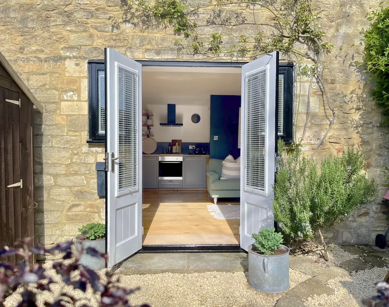 7 The Mews, Holt nr. Bath. EV charger & parking - Image 1