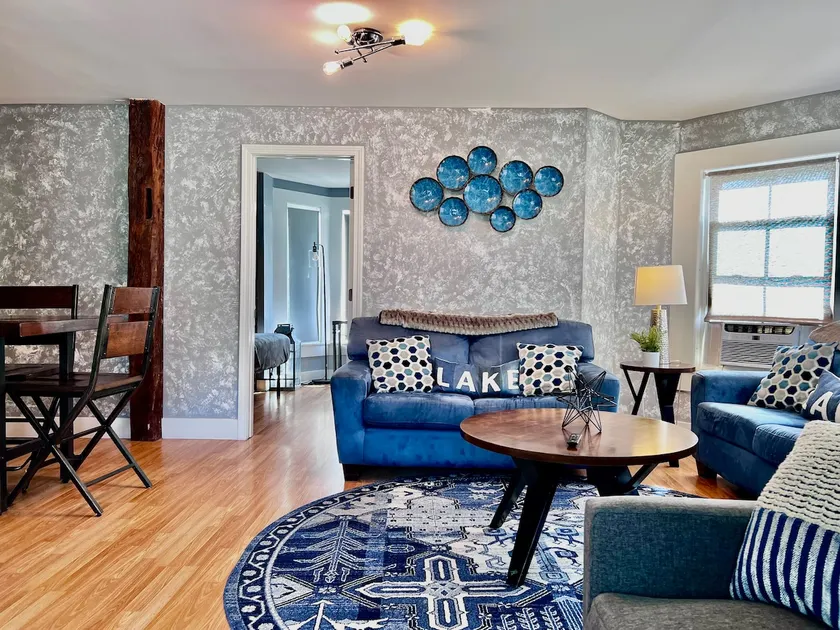 Fairlee Inn Spacious Condo (Big LongTerm Discount) - Image 1