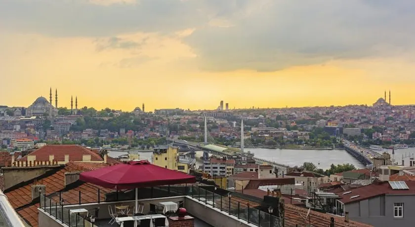Meroddi Pera Flats - Image 1