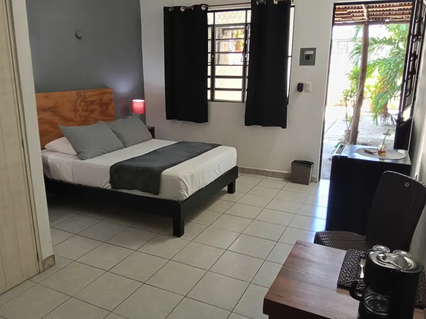 Simple Room · AC · WiFi · Practical Stay - Image 1