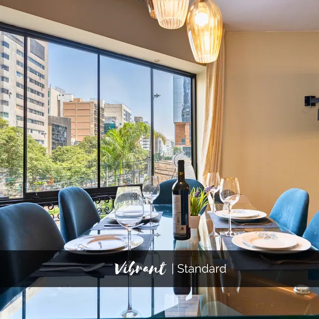 v* | Experience Miraflores from its best location - Image 1