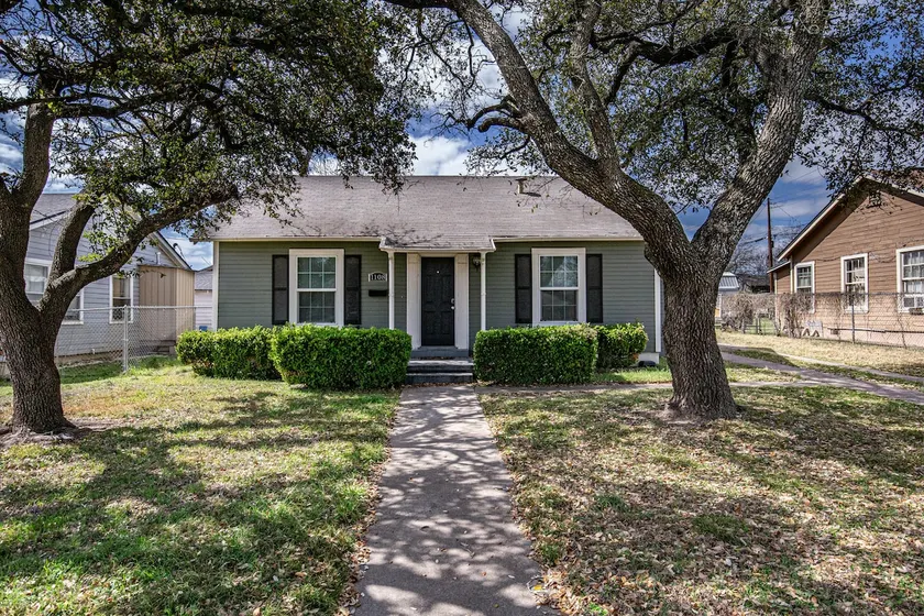 The Central Cottage: 7min to Silos/Downtown/Baylor - Image 1