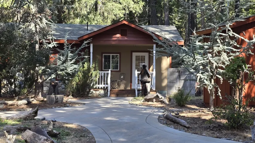 Shasta Cottage, A romantic get-away in Mt. Shasta. - Image 1