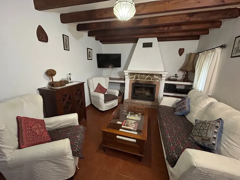 Beautiful Traditional town house - Image 1