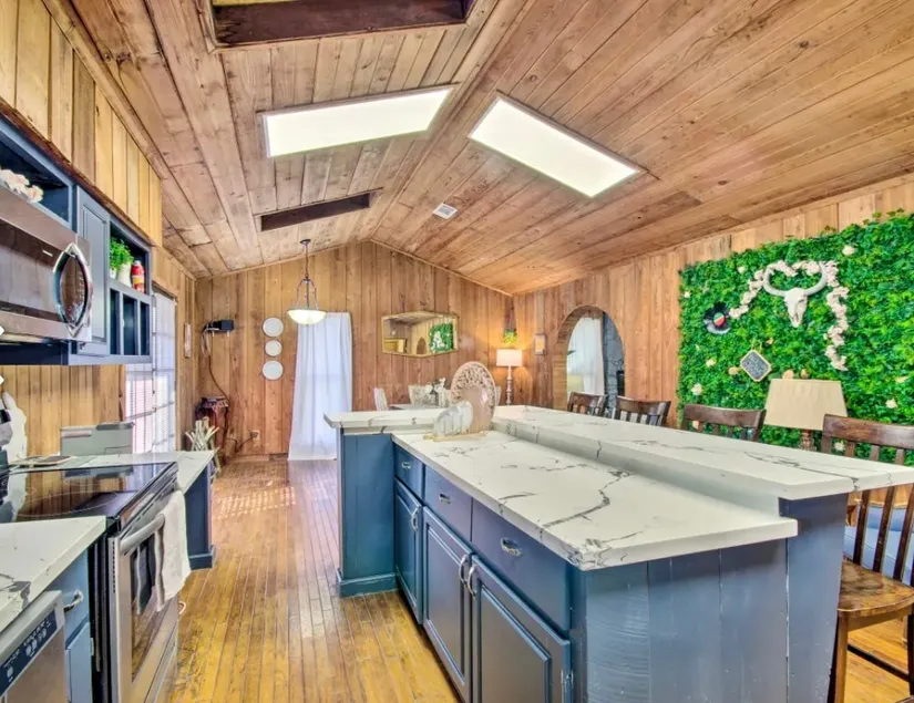 Private Cabin • Hot Tub • Pet Friendly • WiFi - Image 1
