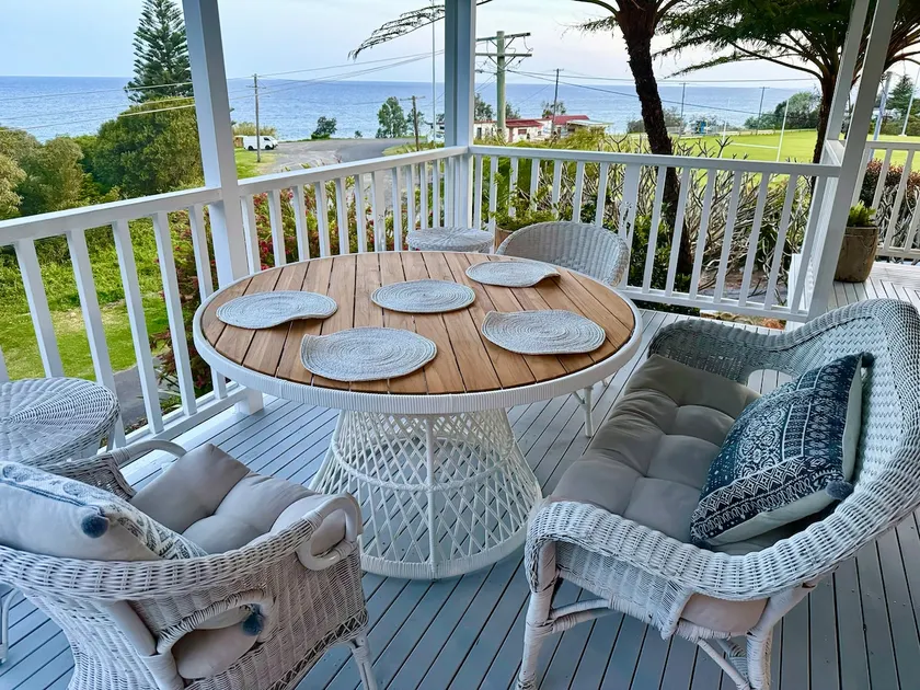 Wombarra beach escape - Image 1