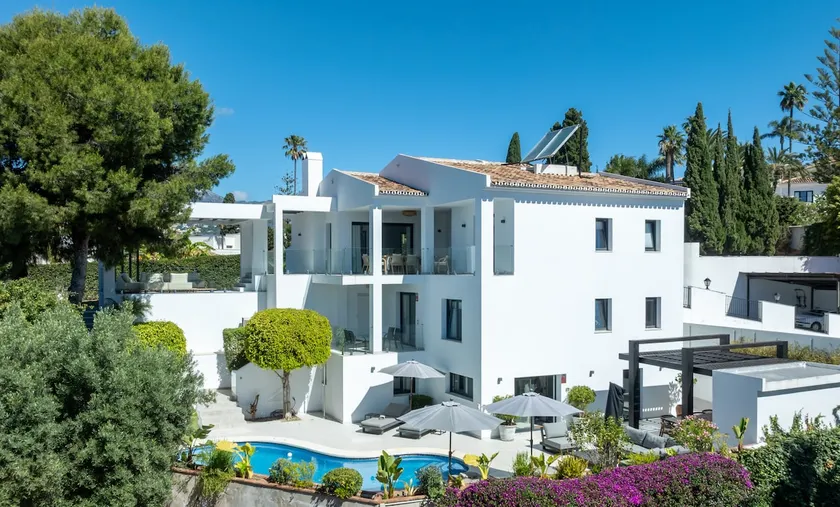 Elegant Villa with sea Views & Pool Marbella - Image 1