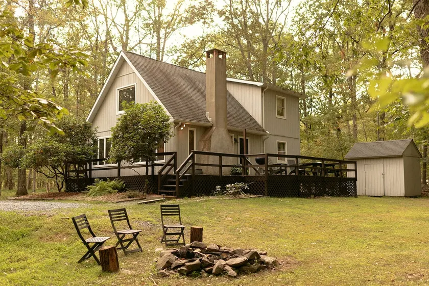NEU! Das graue Chalet am Lake Wallenpaupack - neu renoviert !! - Image 1