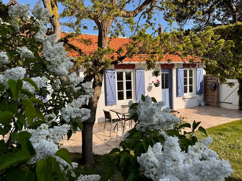 Single-storey house, garden in the heart of Cabourg - Image 1