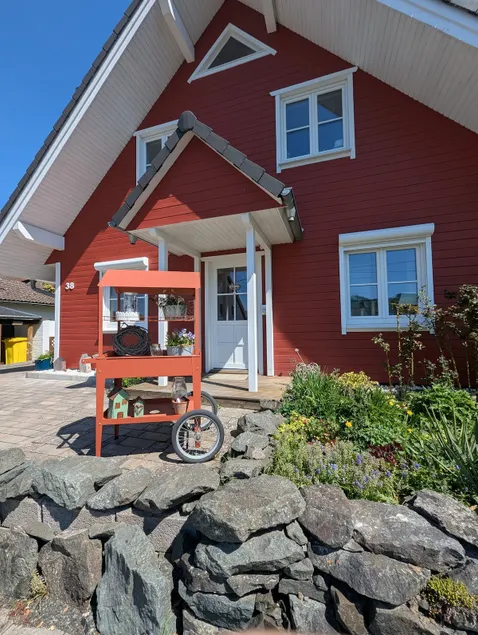 Swedish house - Image 1