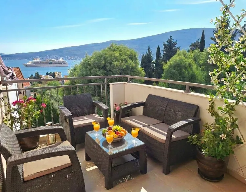 Porto Bello Lux, Sea view & Swimming pool - Image 1
