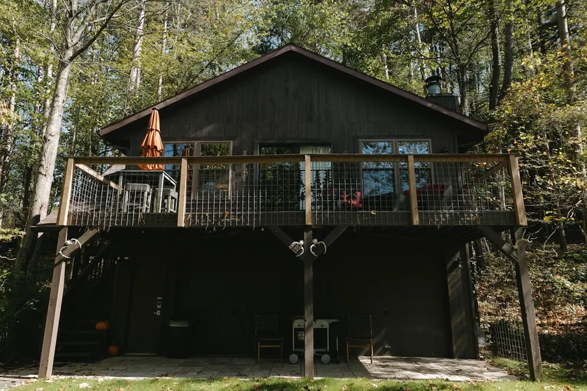 High Tech Cabin in the Hills of Guernsey County - Image 1