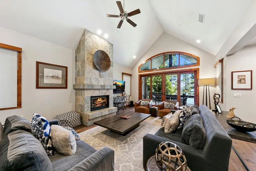 Remodeled Lakefront Luxury, Hot Tub | PEAK SS6 - Image 1