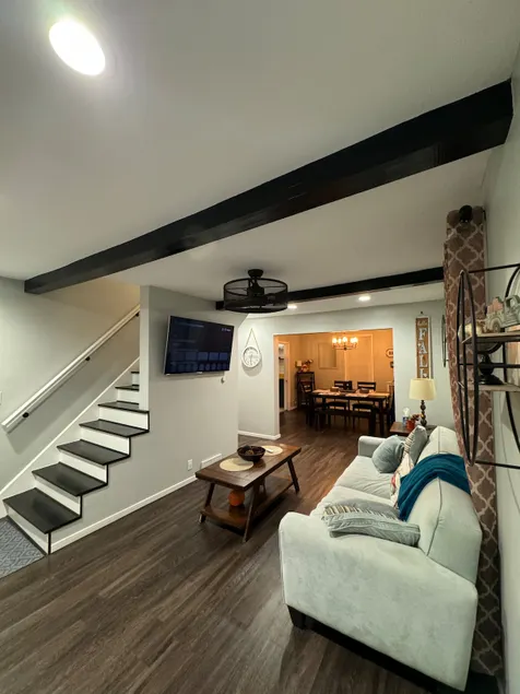 Cozy Farmhouse on Campus - Image 1