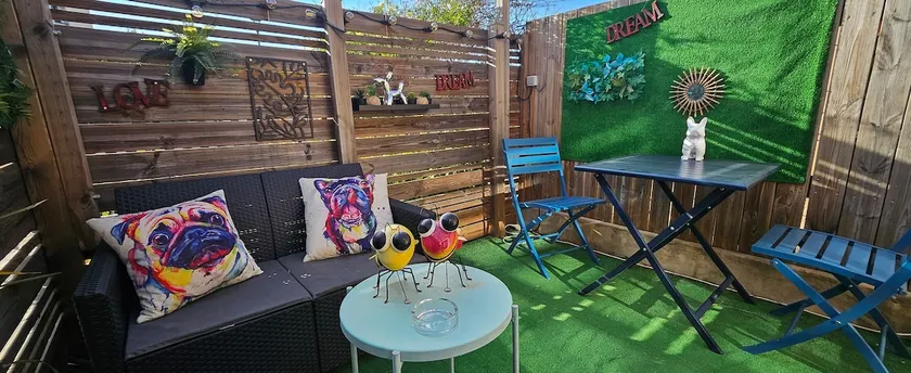 Terrace, Private Spa & Air-conditioned Studio - Image 1