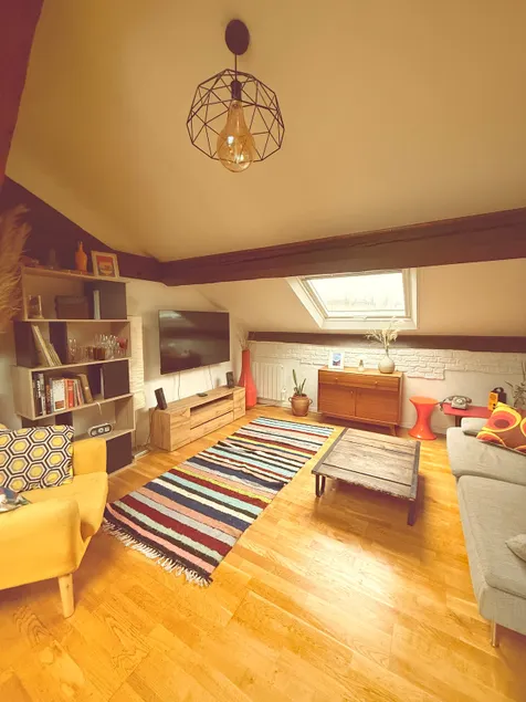 Seventies 70' type apartment (Line A) - Image 1