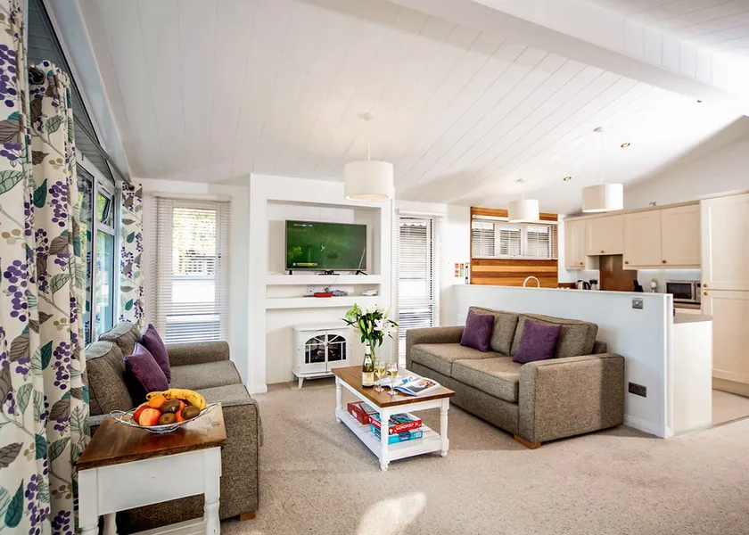 Carisbrooke Premier Lodge - Image 1