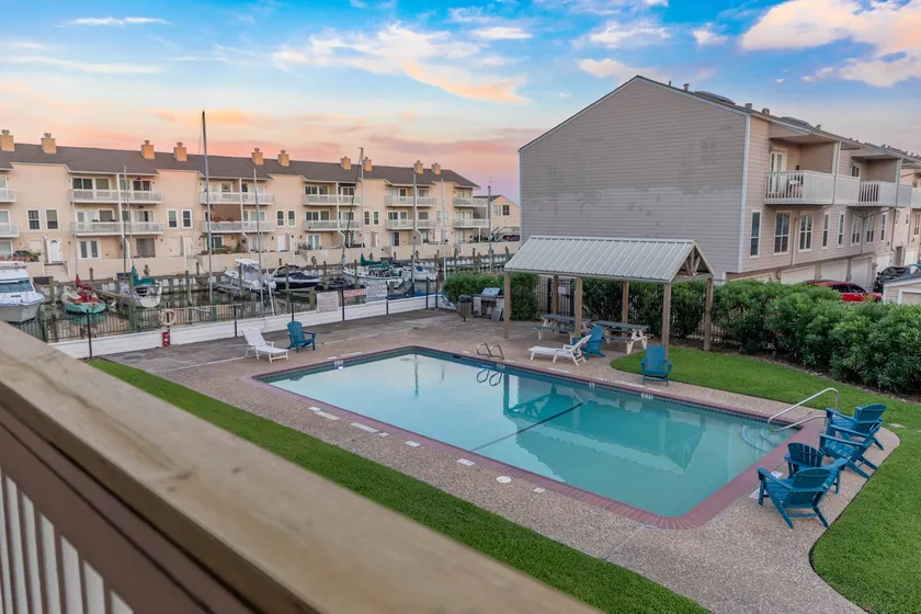 Mariners Village Tranquil Condo - Image 1
