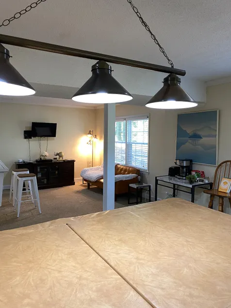 Pool table🎱 Golfing 🏌️‍♀️ Free WiFi📺Free ☕️ Lake 🎣 - Image 1