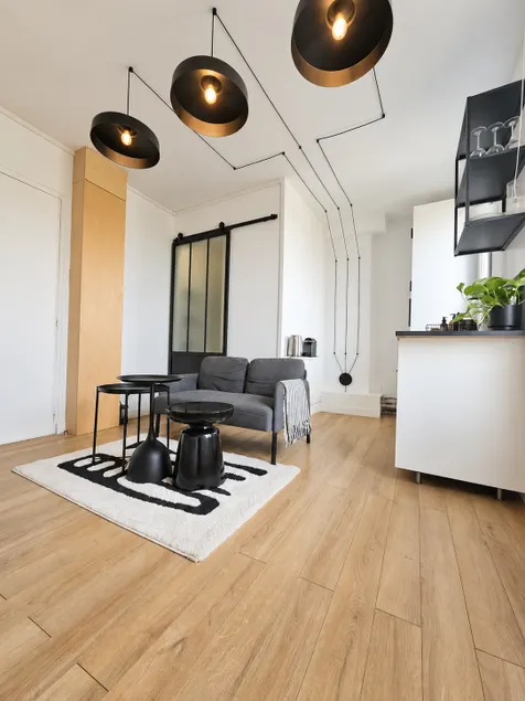 Comfortable and bright apartment near Paris - Image 1